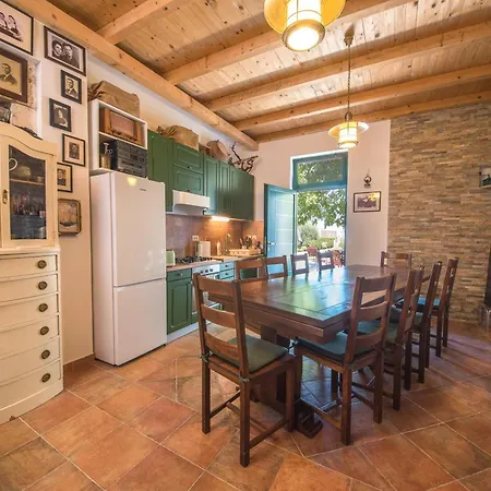 Sunset Garden Villa With Private Pool 度假居 *