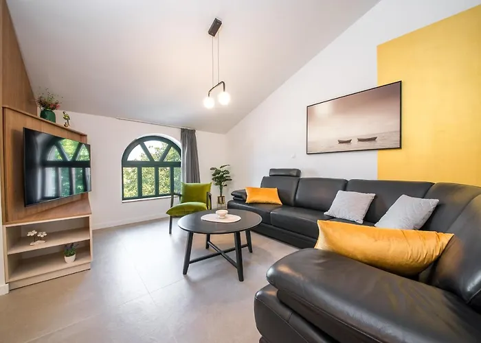 Sunset Garden Villa With Private Pool 度假居 *