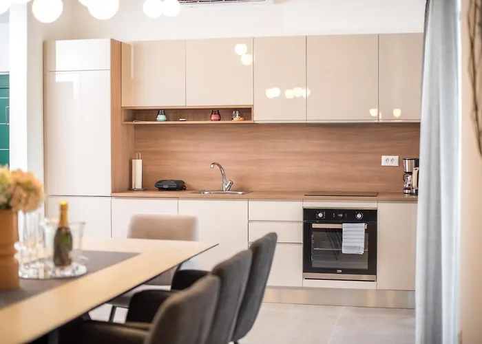 Sunset Garden Villa With Private Pool 度假居