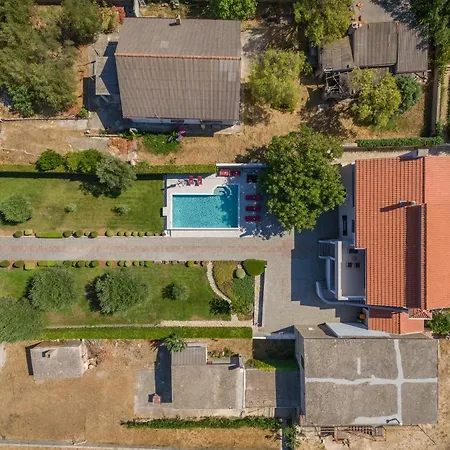 Sunset Garden With Private Pool * Vrsi