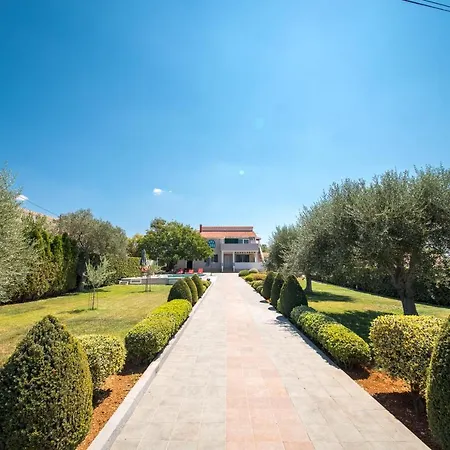 Sunset Garden With Private Pool Holiday home