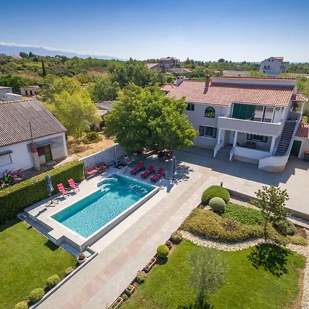 Sunset Garden With Private Pool