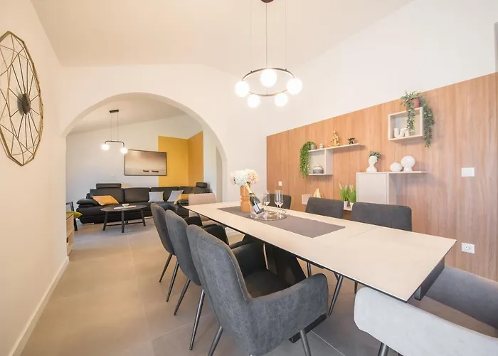 Feriehus Sunset Garden Villa With Private Pool *